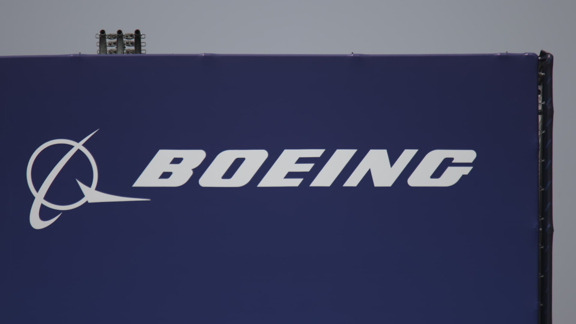 FAA proposes to fine Boeing .1 million over widespread safety violations FAA proposes to fine Boeing .1 million over widespread safety violations