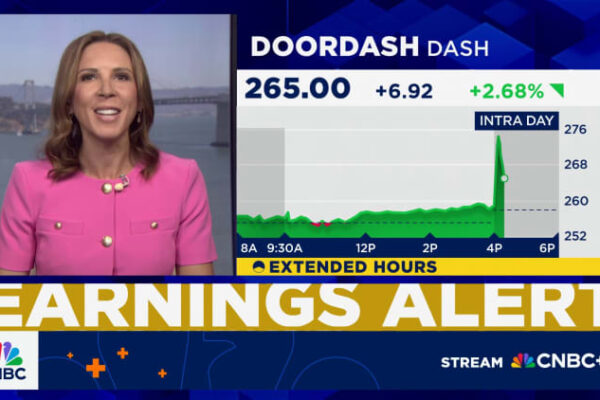 DoorDash launches delivery robot in push into autonomous technology