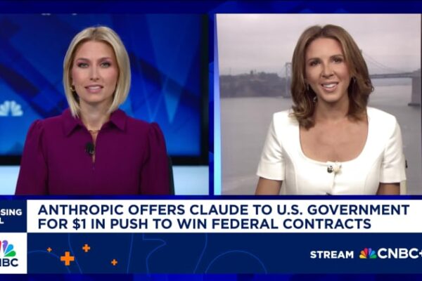 Microsoft offers US government  billion in savings on cloud services