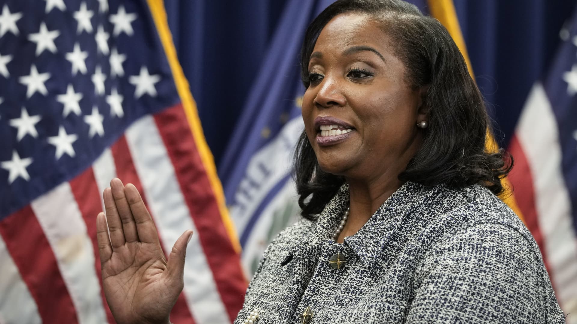 Former Fed chiefs urge Supreme Court to block Trump firing Lisa Cook Former Fed chiefs urge Supreme Court to block Trump firing Lisa Cook