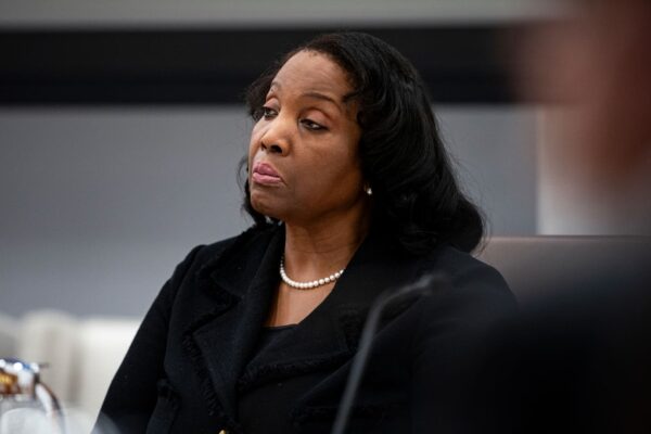 Trump admin asks Supreme Court to allow Fed governor Lisa Cook firing Trump admin asks Supreme Court to allow Fed governor Lisa Cook firing