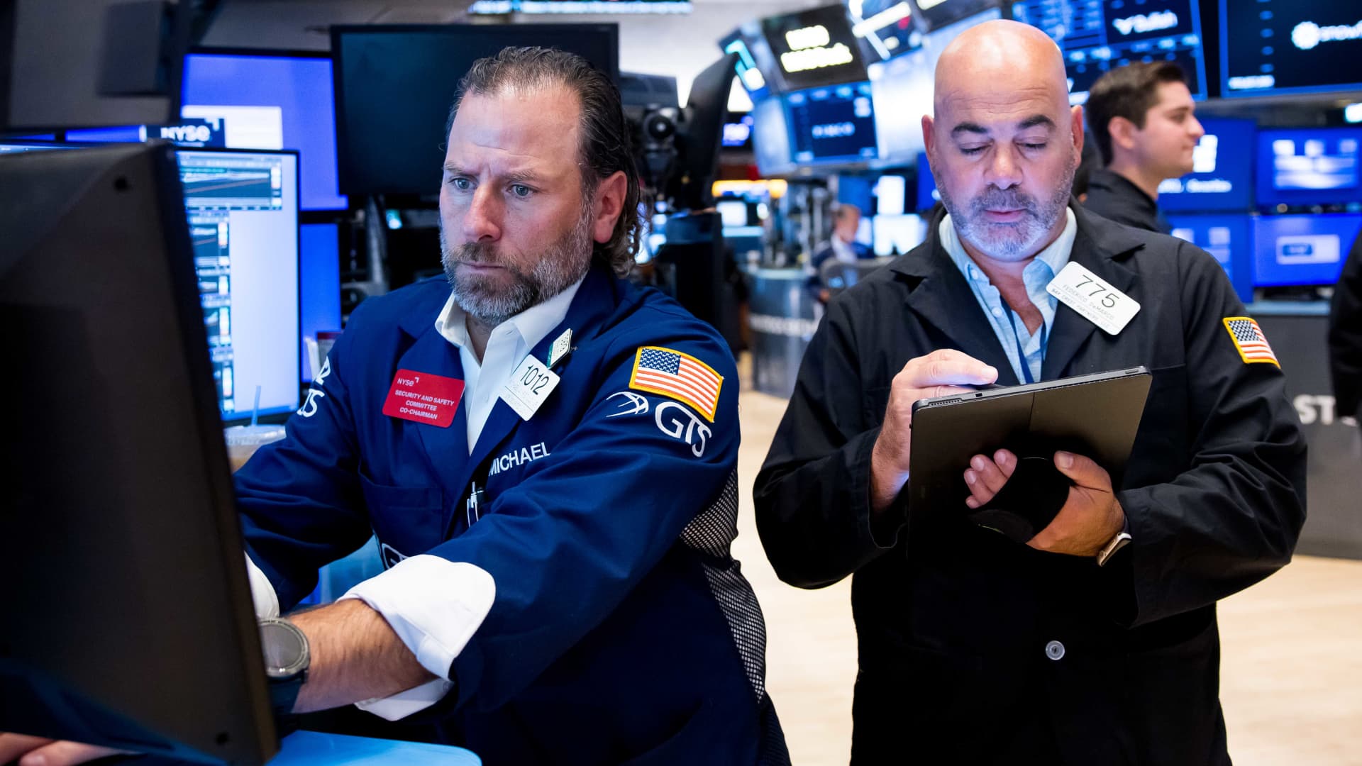 Even parts of tech are weak Wednesday with chip stocks running out of steam Even parts of tech are weak Wednesday with chip stocks running out of steam