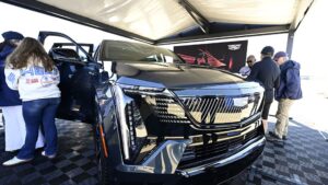 Why the rich are propping up car sales