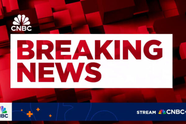 Apple shares rise after decision in Google antitrust case