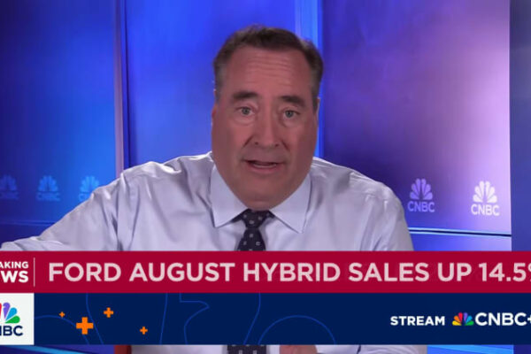 Ford Expedition a sales bright spot even amid rush for EVs