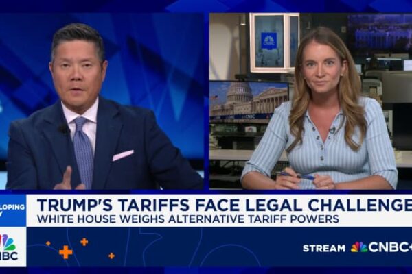 Trump tariff refunds possible as Supreme Court fight looms