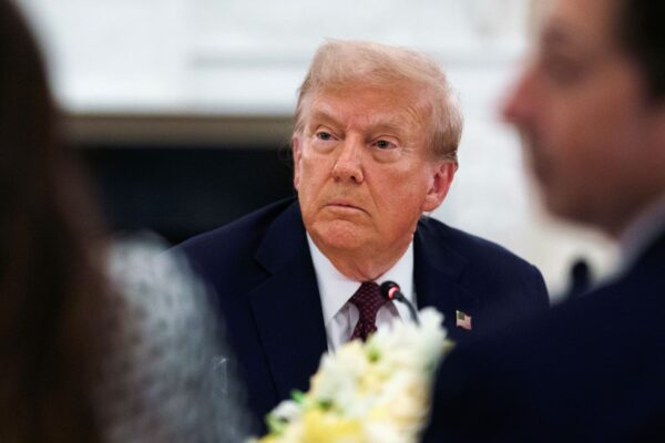 Trump threatens trade probe after ‘discriminatory’ EU fines against Google, Apple Trump threatens trade probe after ‘discriminatory’ EU fines against Google, Apple