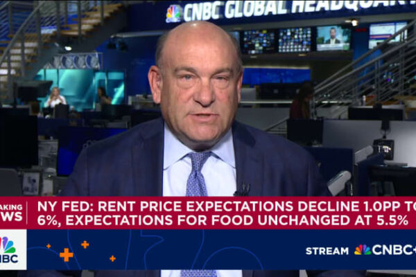 Worker confidence in finding a new job hits record low in New York Fed survey