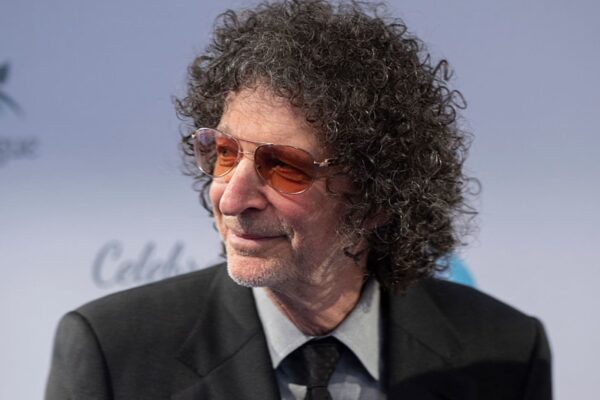 Howard Stern is not leaving his SiriusXM radio show, pulls prank with Andy Cohen