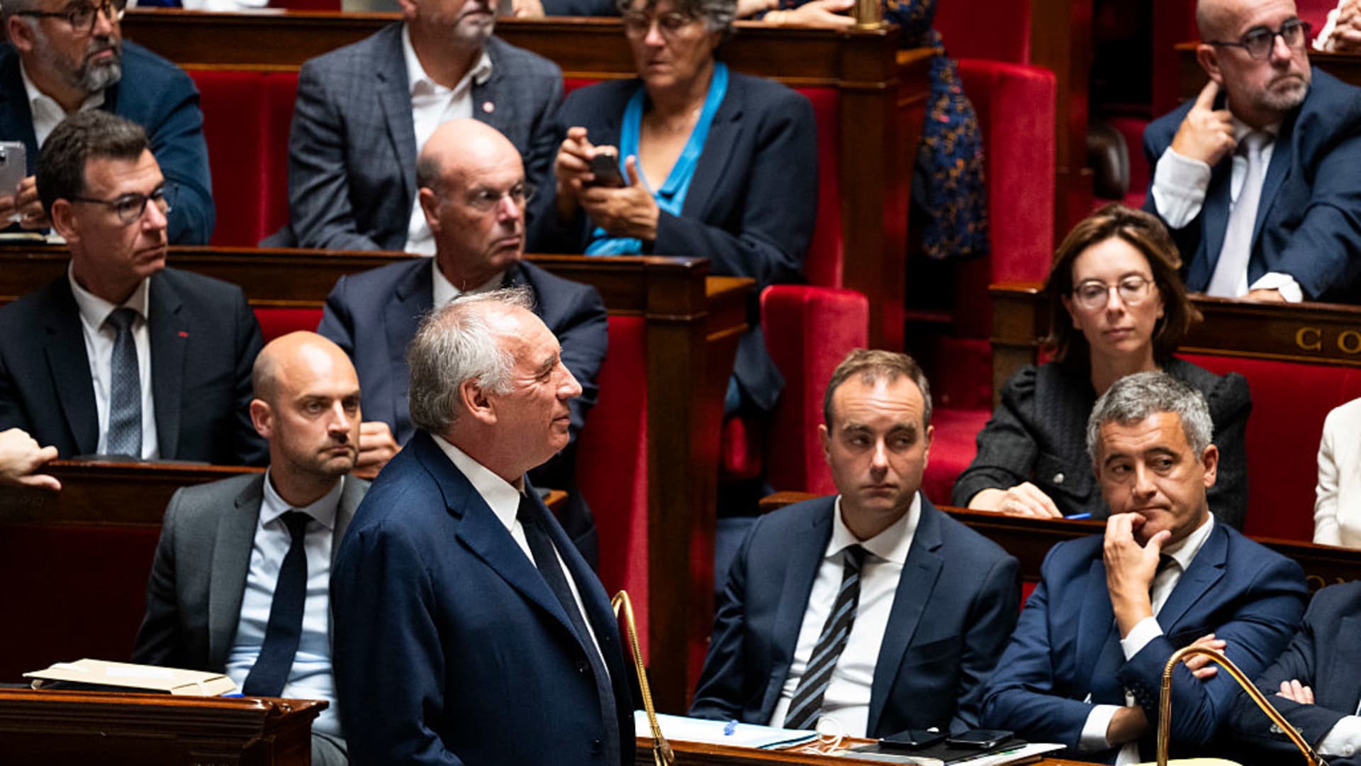 Stoxx 600 FTSE, DAX, France gov collapse