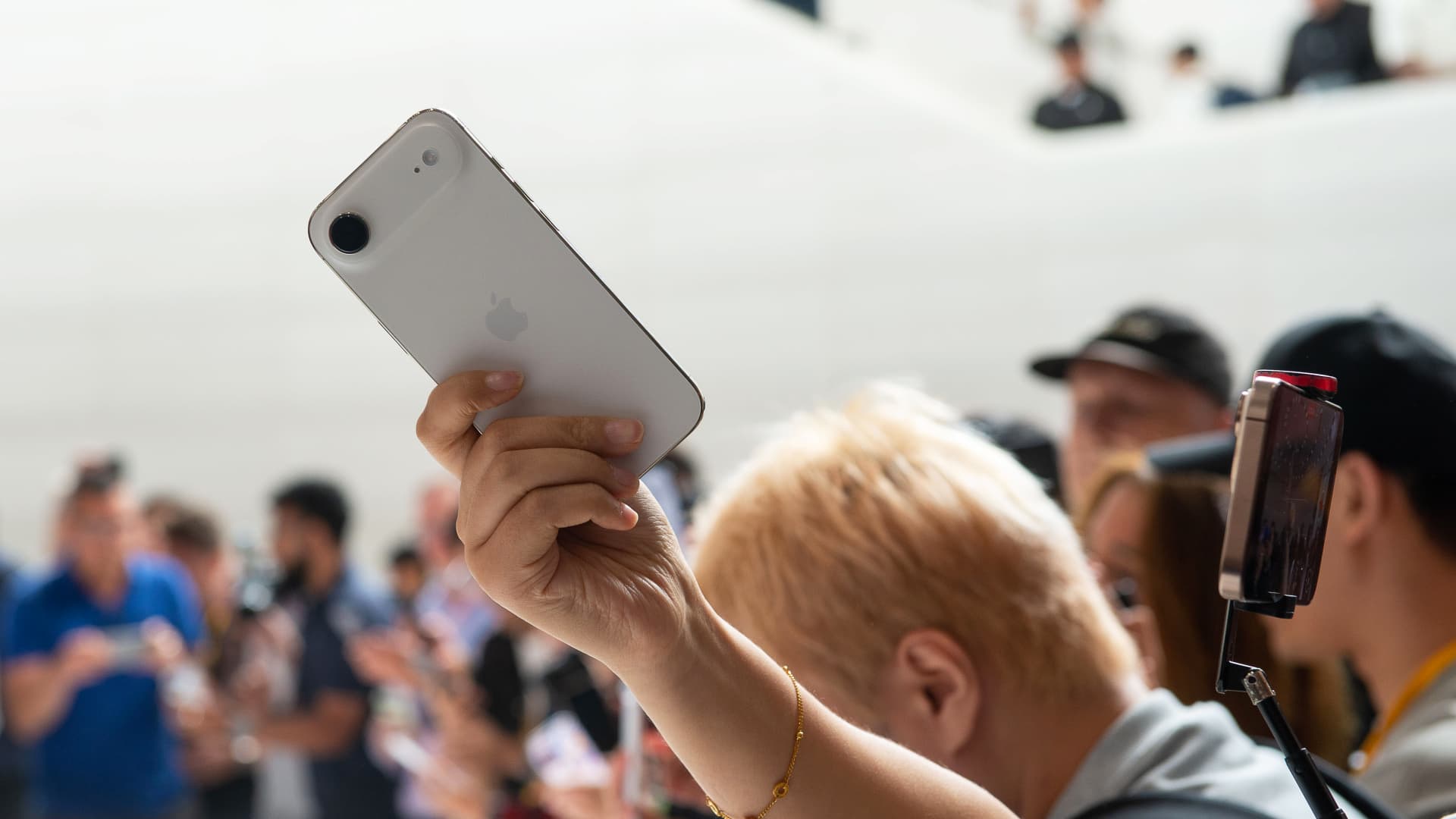 Apple iPhone Air’s China release delayed Apple iPhone Air’s China release delayed