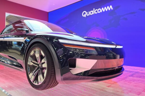Qualcomm, BMW launch driverless tech, CEO says other carmakers next