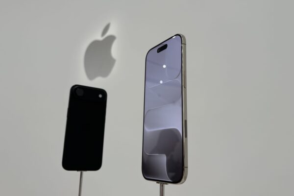 Apple is close to forming a bullish golden cross chart pattern