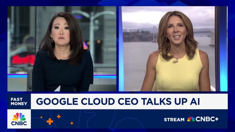 ‘We’re all kind of in shock.’ Oracle projections analysts slackjawed