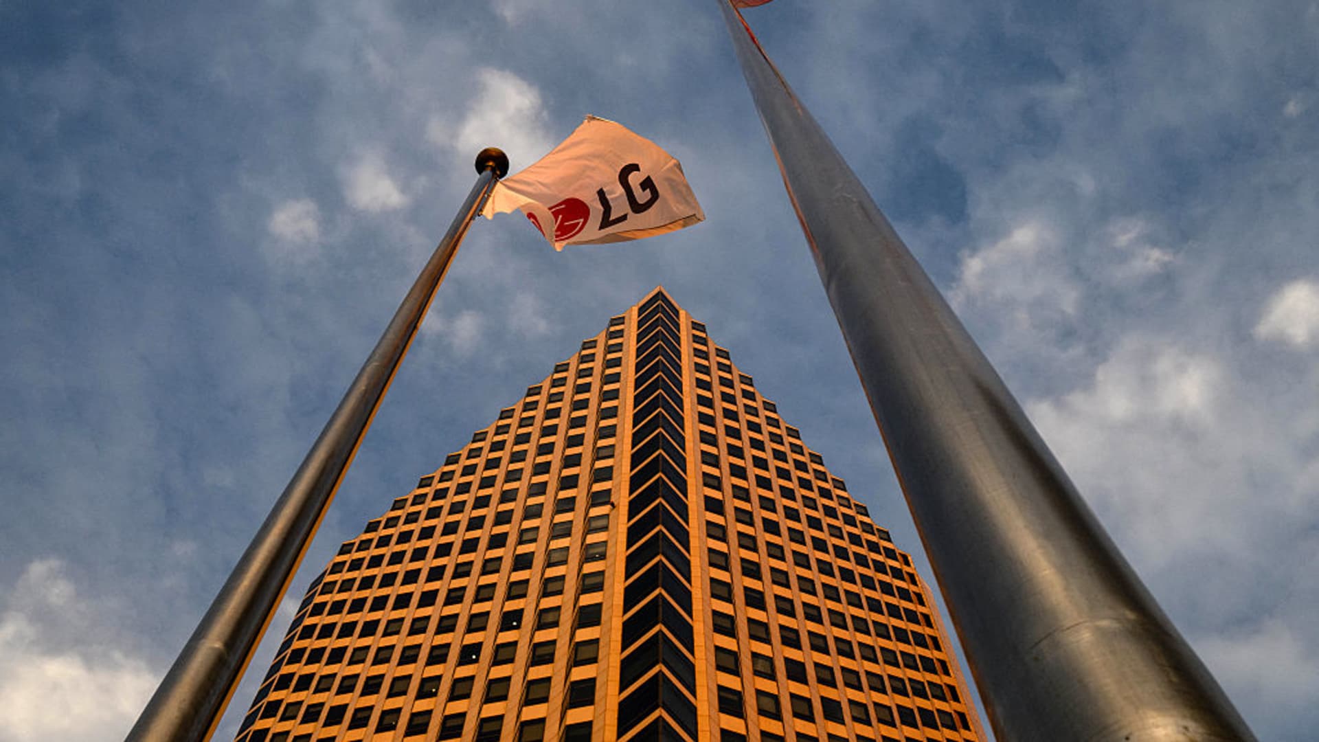 Detained South Korean workers to depart U.S. on Wednesday, Yonhap reports