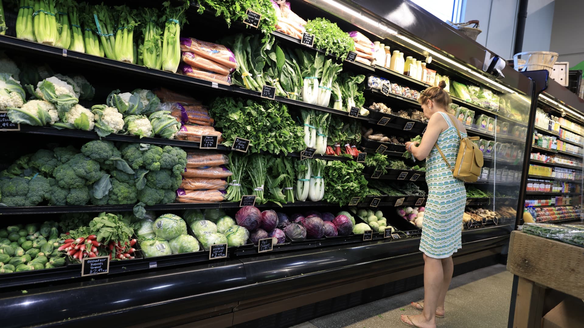Consumer prices rose at annual rate of 2.9% in August, as weekly jobless claims jump Consumer prices rose at annual rate of 2.9% in August, as weekly jobless claims jump