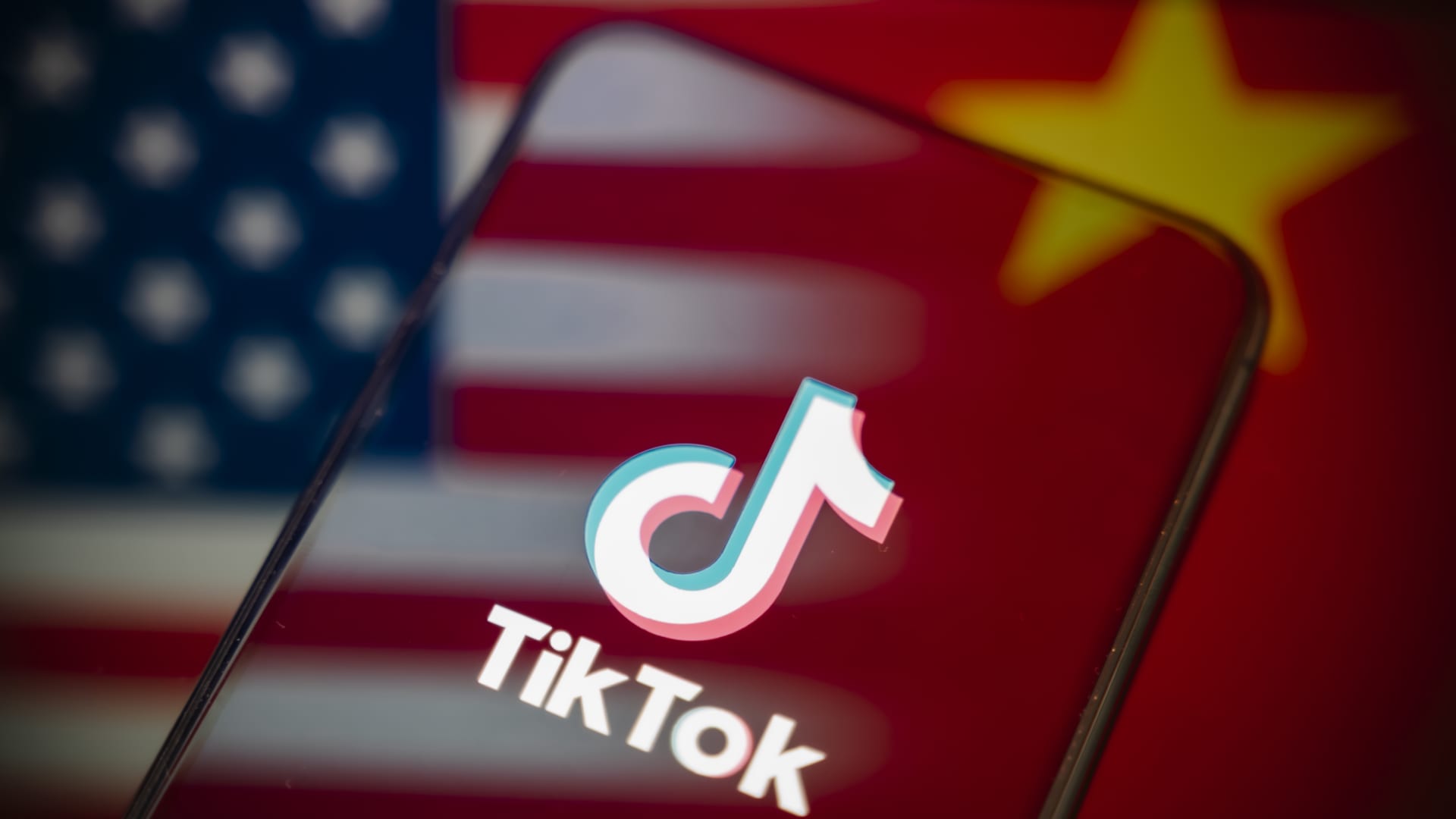 Trump implies that TikTok deal has been reached with China, will speak to Xi Friday