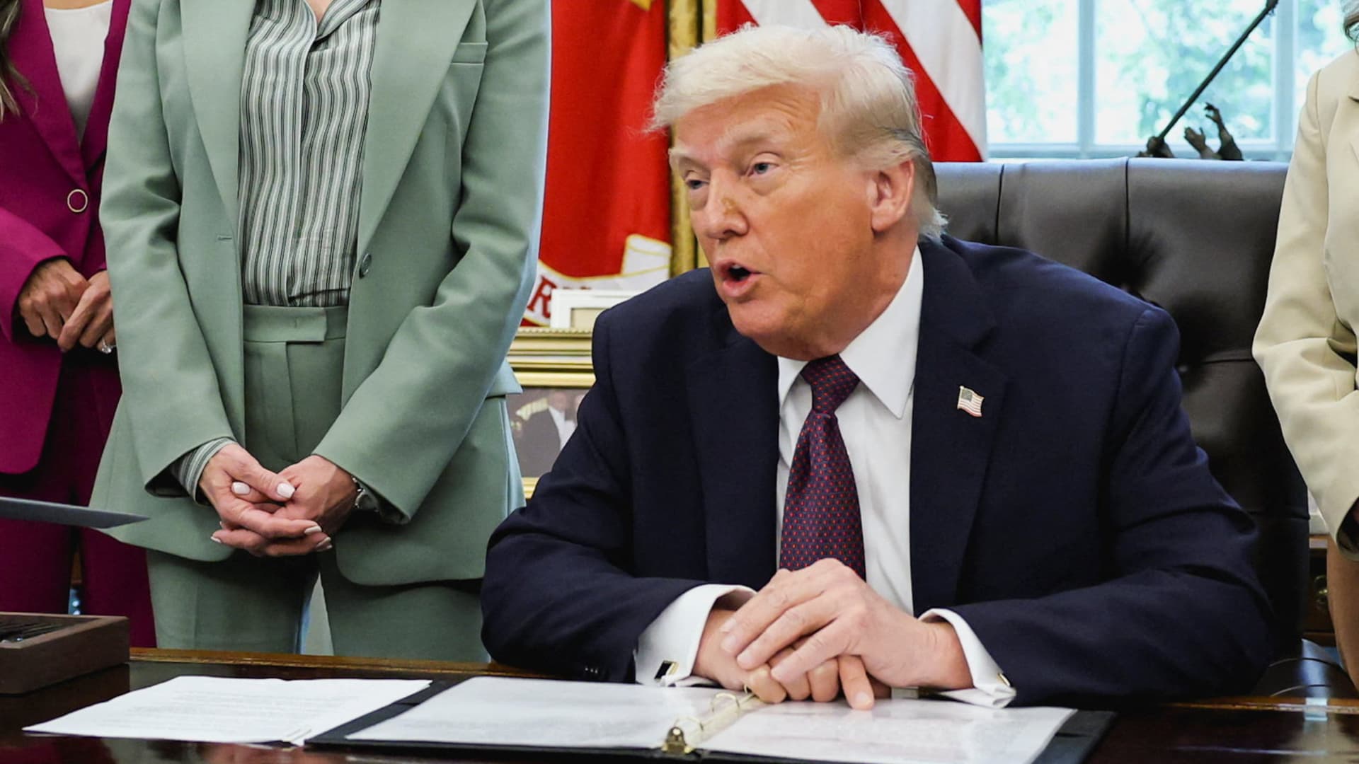 Trump to sue New York Times for  billion, alleging defamation and libel