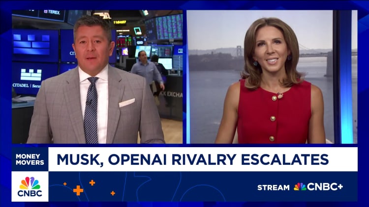 Sen. Warren presses Trump AI czar David Sacks on overstaying job Sen. Warren presses Trump AI czar David Sacks on overstaying job