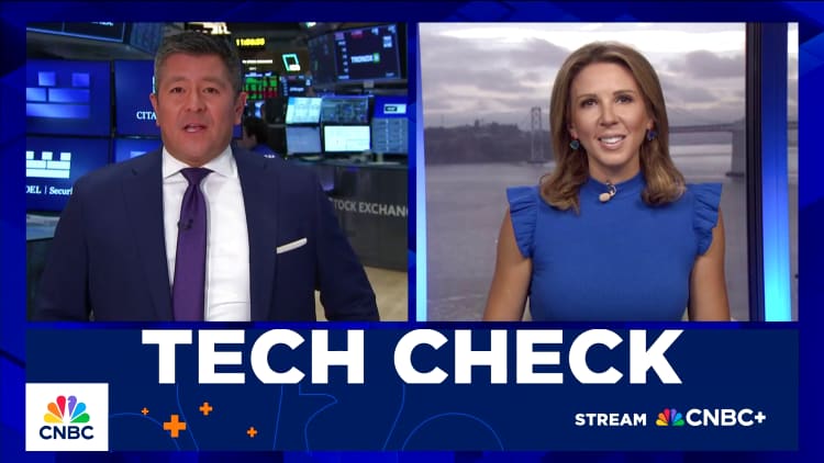 OpenAI leads private market surge as 7 startups reach .3 trillion