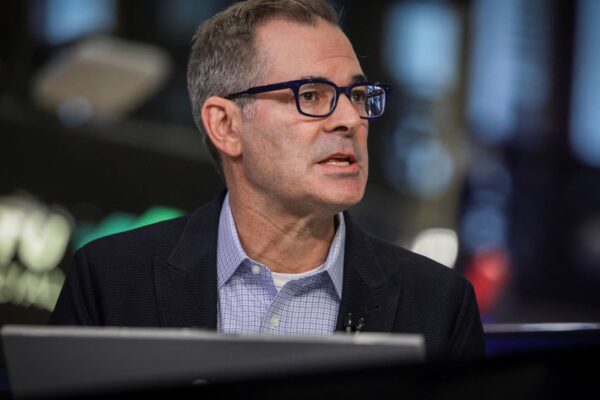 CoreWeave stock climbs 8% after company lands  billion deal with Meta