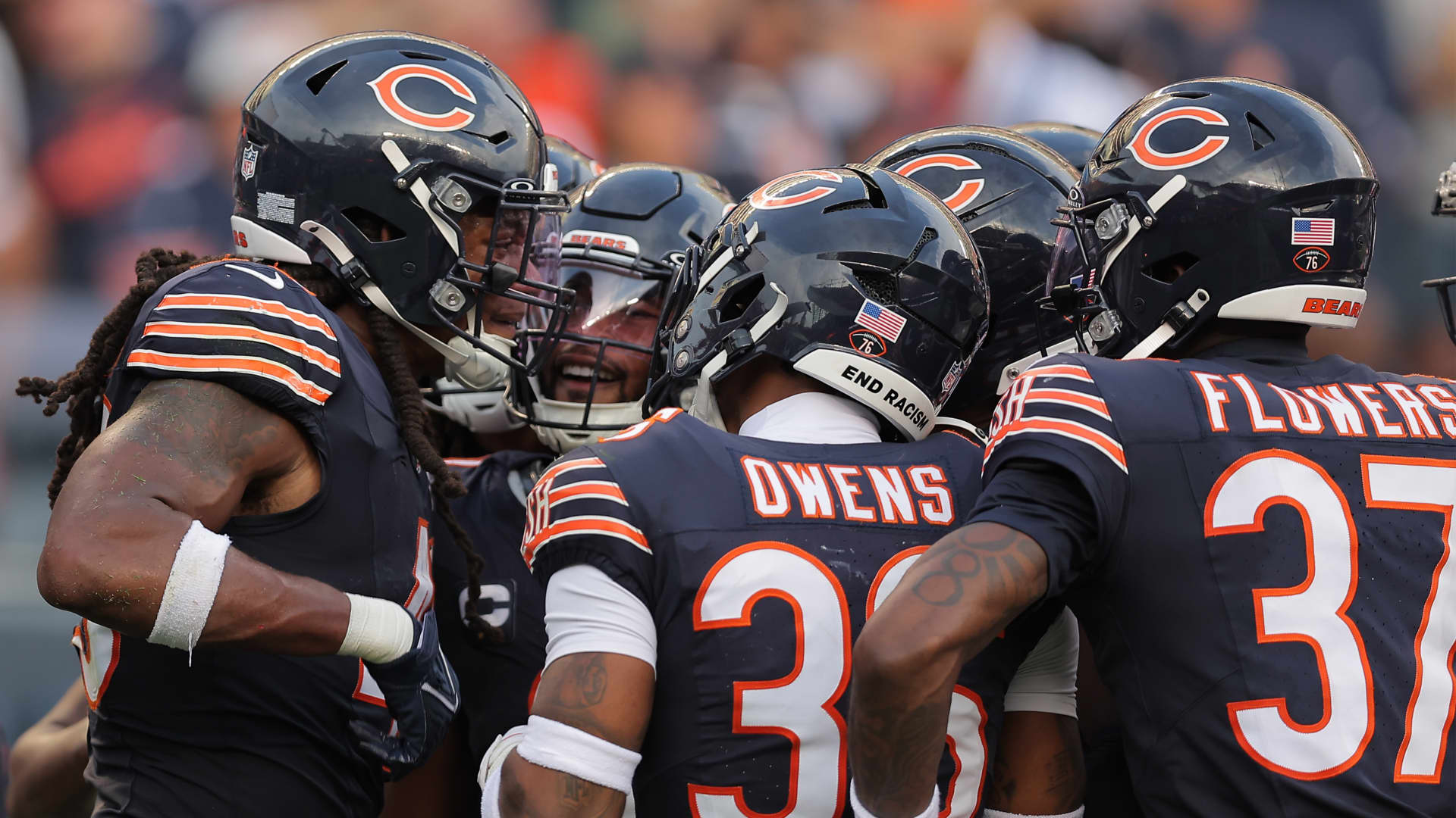 NFL approves sale of stake in Chicago Bears at .9 billion valuation: Sources