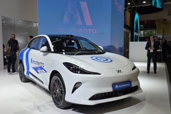 Chinese driverless firm Momenta raising funds at  billion valuation