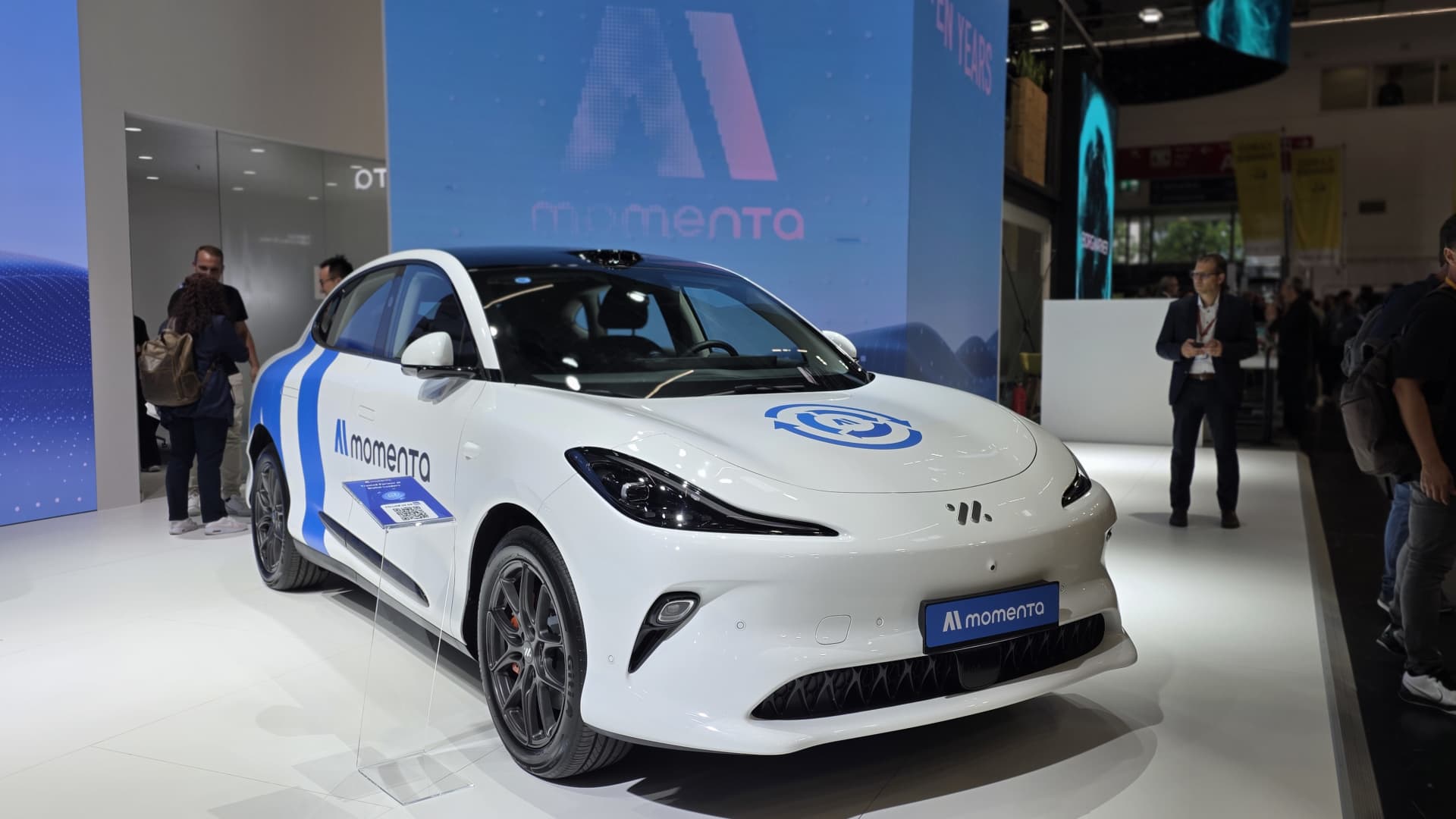 Chinese driverless firm Momenta raising funds at  billion valuation Chinese driverless firm Momenta raising funds at  billion valuation