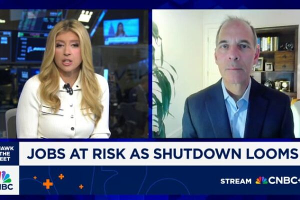 Wealth effect stock market recession