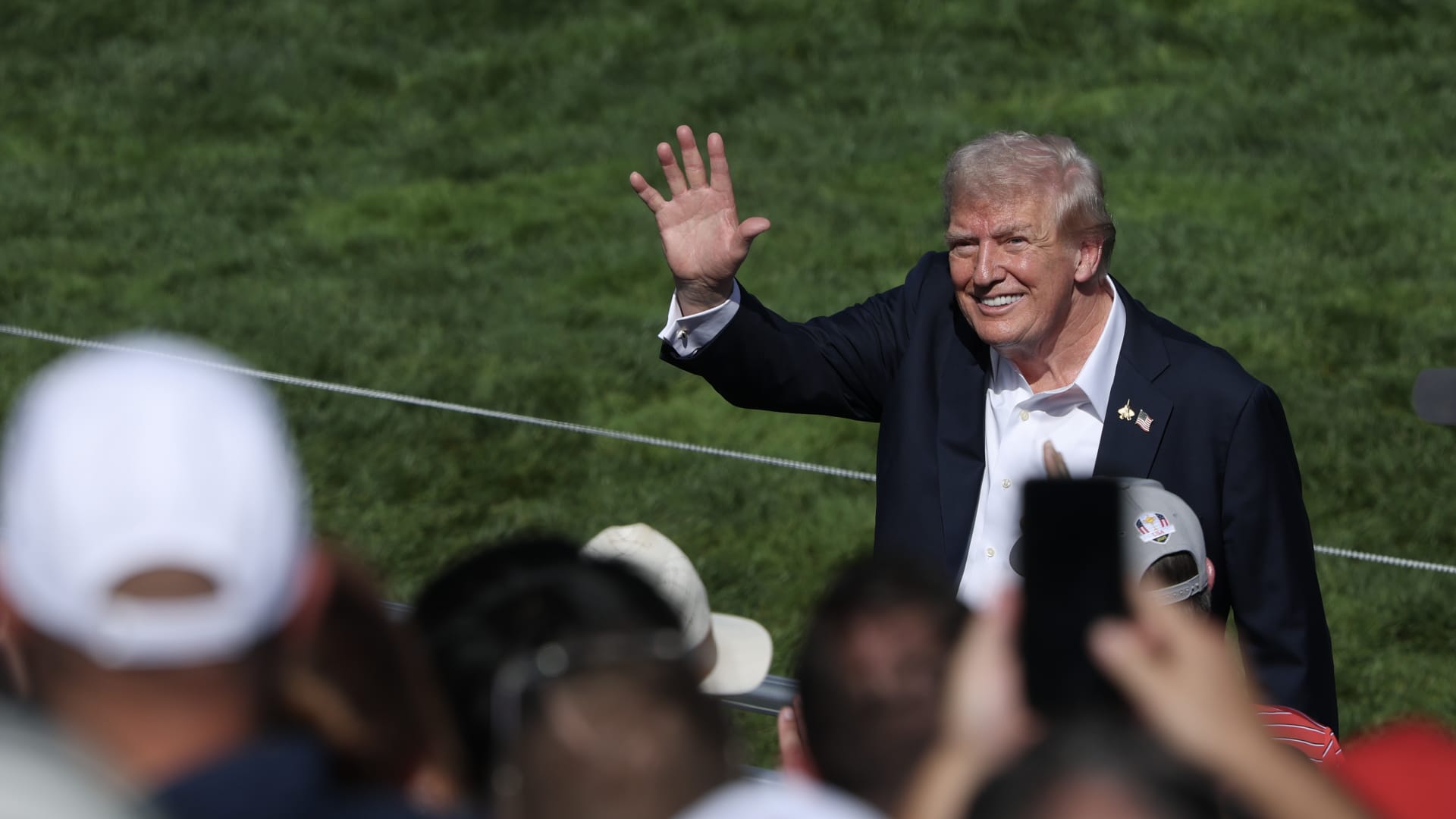 Trump slammed for watching golf as government shutdown looms Trump slammed for watching golf as government shutdown looms