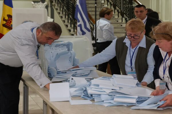 Moldova’s pro-EU government edges towards majority in pivotal vote
