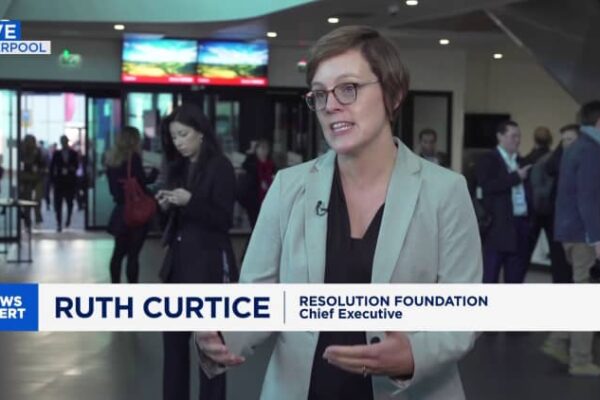 UK at ‘a fork in the road’ between renewal and decline, Starmer warns