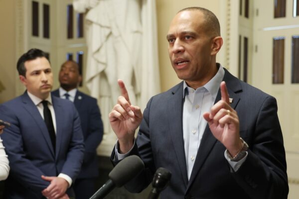 Democrats set to meet Trump on government shutdown Democrats set to meet Trump on government shutdown
