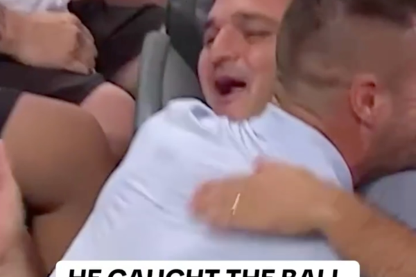 Who needs a glove? 🧢⚾😎