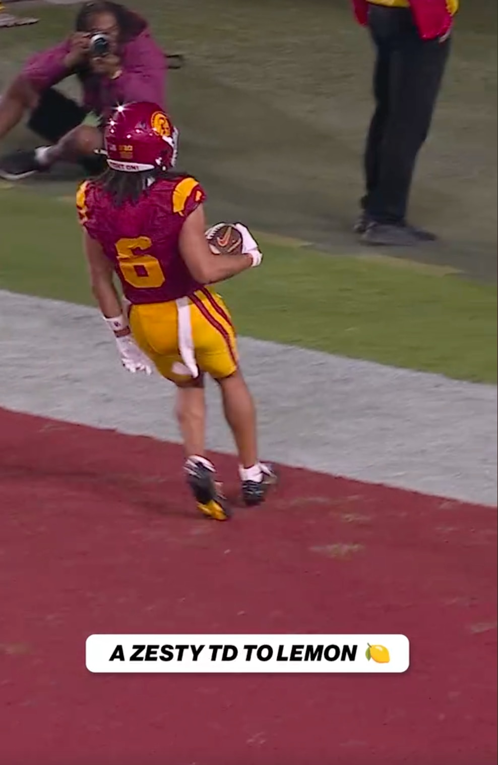 Maiava connects to Lemon for a 40-yard USC Football TD 🍋