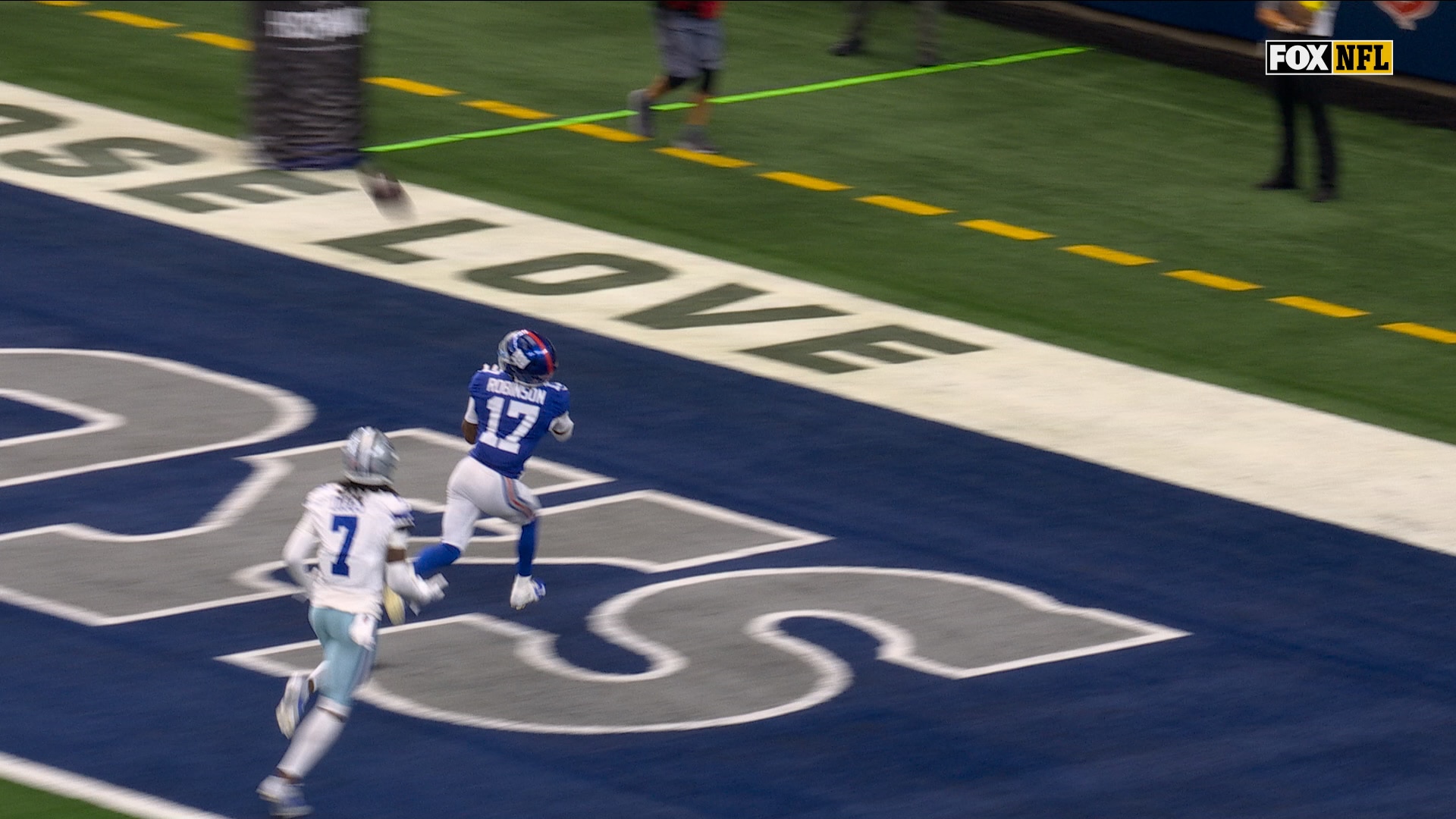 Russell Wilson connects with Wan'Dale Robinson for 32-yard TD, giving Giants lead over Cowboys | NFL Highlights