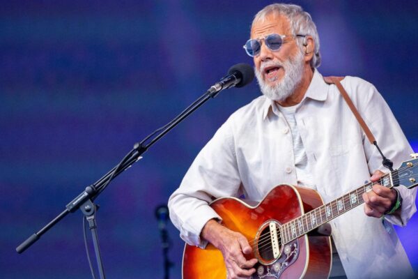 Cat Stevens postpones North American tour and cites visa issues