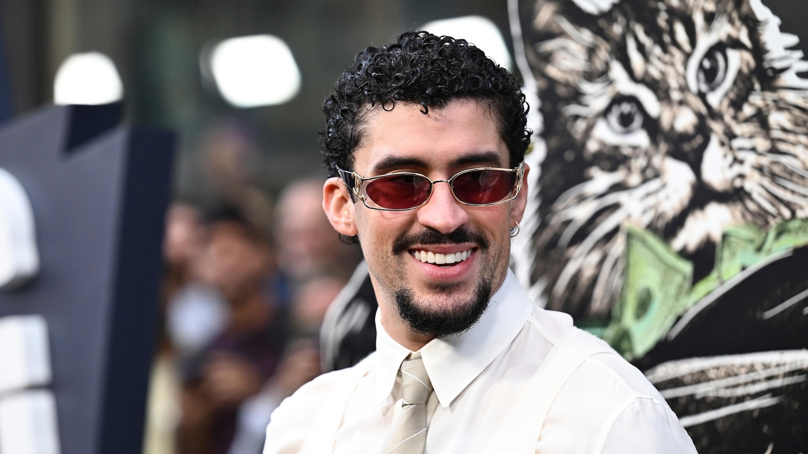Bad Bunny, Amy Poehler and Sabrina Carpenter will host ‘Saturday Night Live’ Bad Bunny, Amy Poehler and Sabrina Carpenter will host ‘Saturday Night Live’