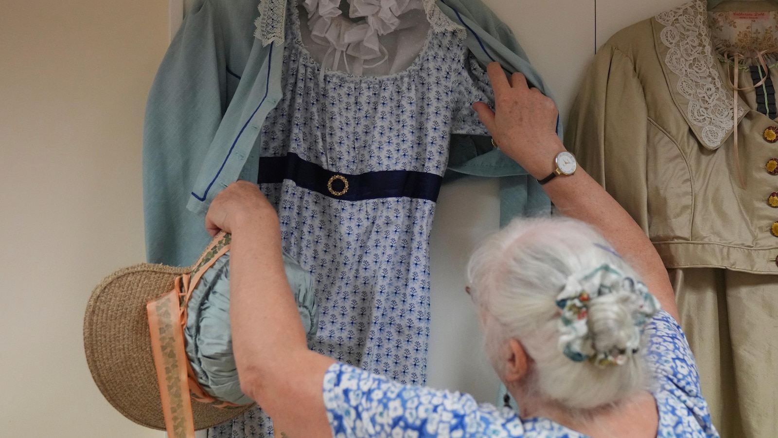 Jane Austen fans step back in time to celebrate the 250th anniversary of the beloved author’s birth