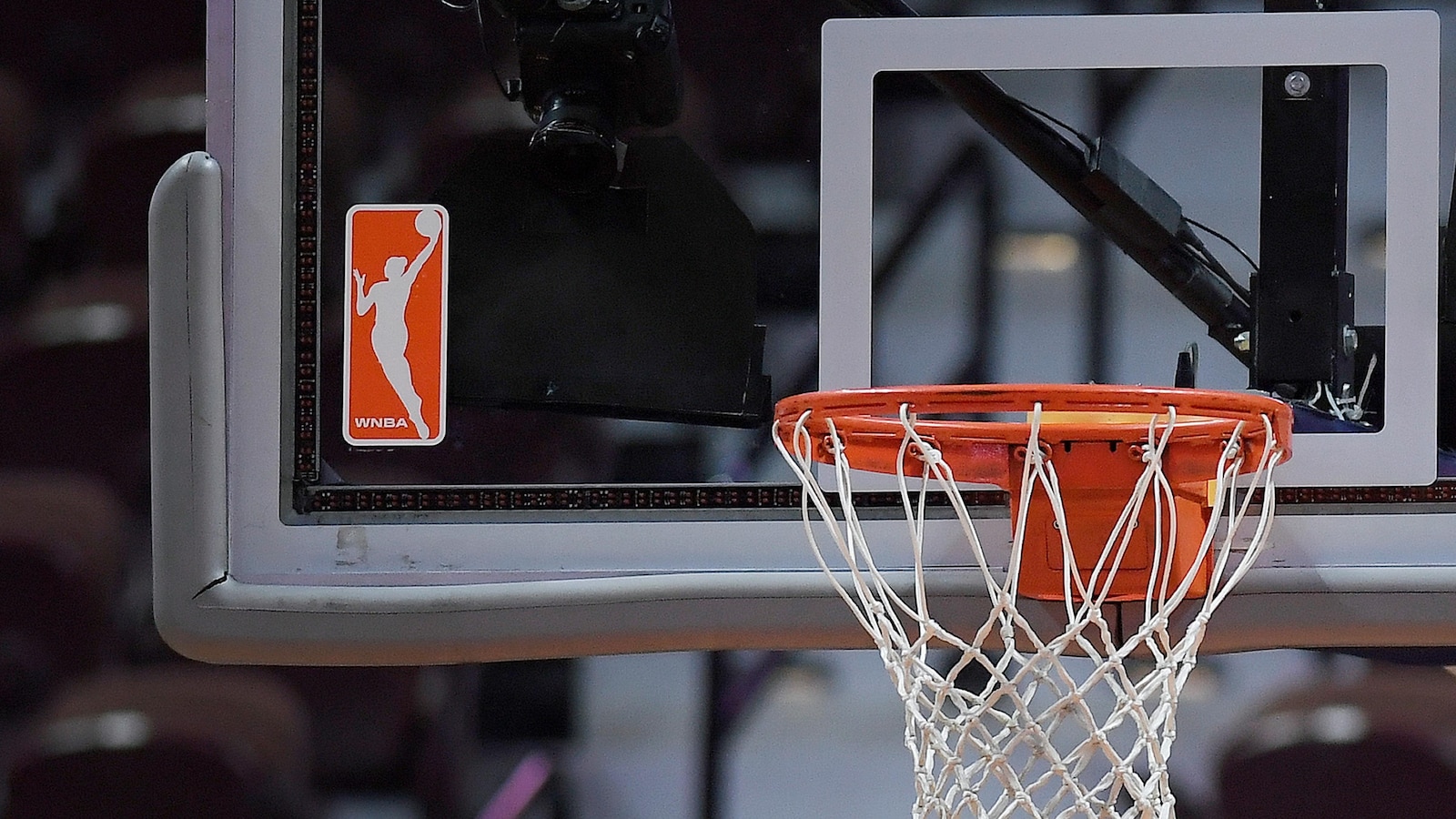 WNBA signs 11-year media rights deal with Versant to air games on USA Network WNBA signs 11-year media rights deal with Versant to air games on USA Network