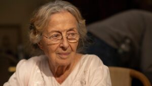 Movie Review: Friendship, grief and June Squibb in ‘Eleanor the Great’