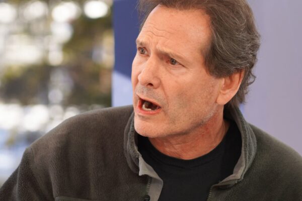 Verizon names former PayPal boss Dan Schulman as new CEO