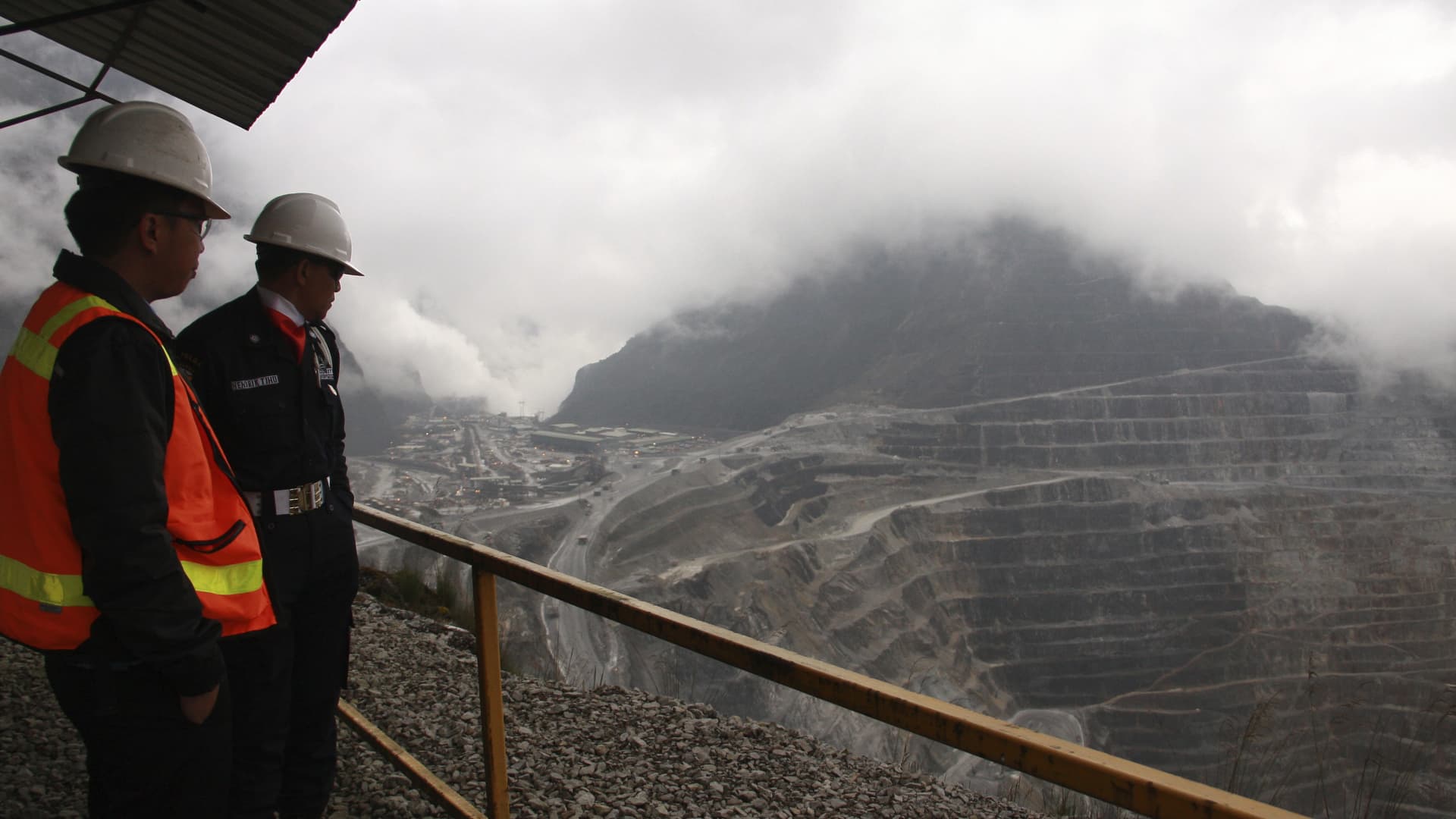 Buy Freeport-McMoRan on expected recovery from mine disaster, UBS says