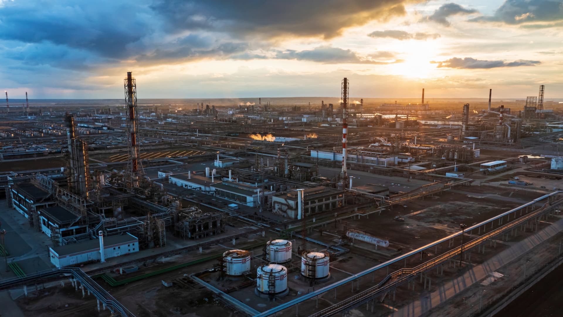 Trump administration sanctions big Russian oil companies, presses for Ukraine ceasefire Trump administration sanctions big Russian oil companies, presses for Ukraine ceasefire