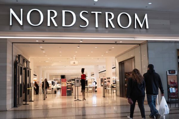 Department store perks rival some online retailers