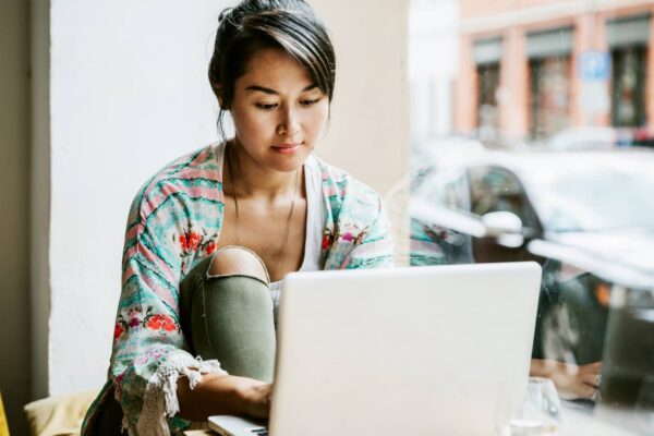 401(k) investors move to cash, bonds in September