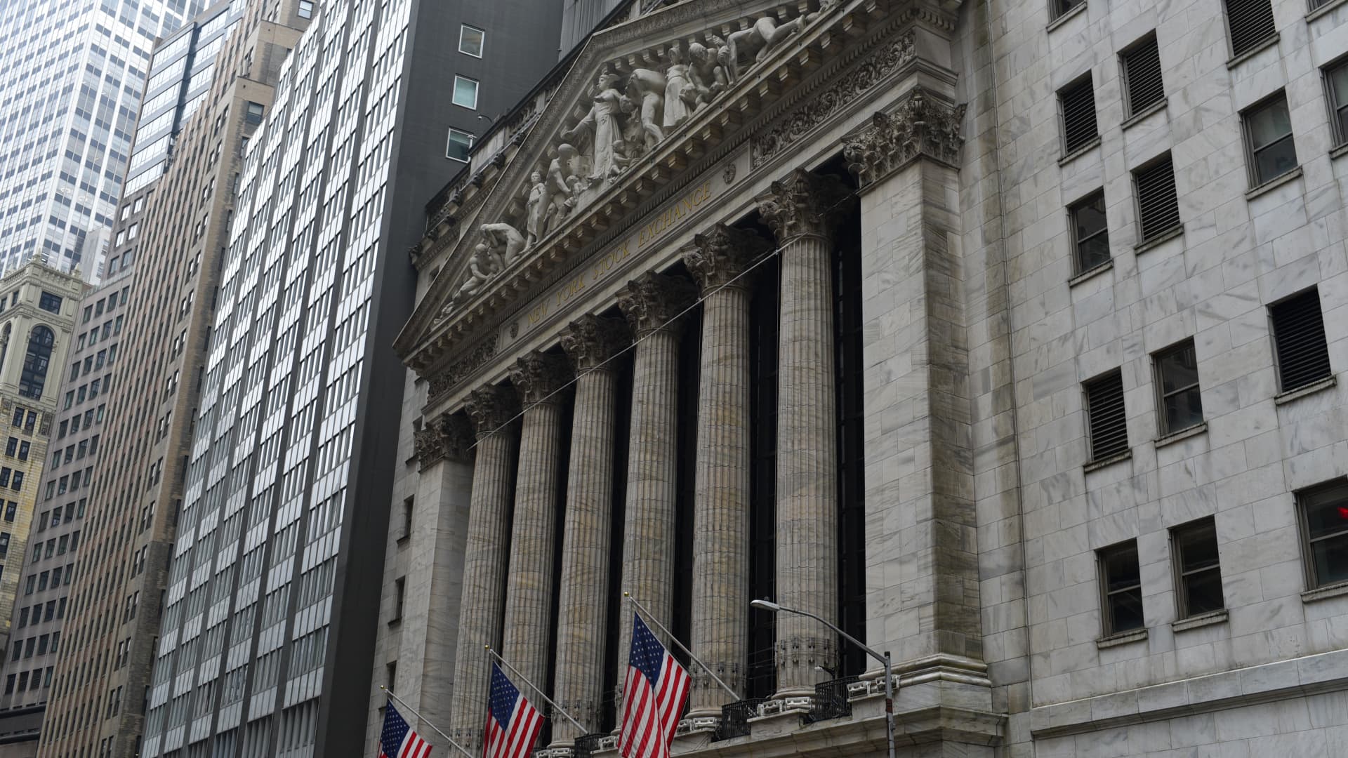 The global M&A engine is roaring, fueled by megadeals and rate-cut bets The global M&A engine is roaring, fueled by megadeals and rate-cut bets
