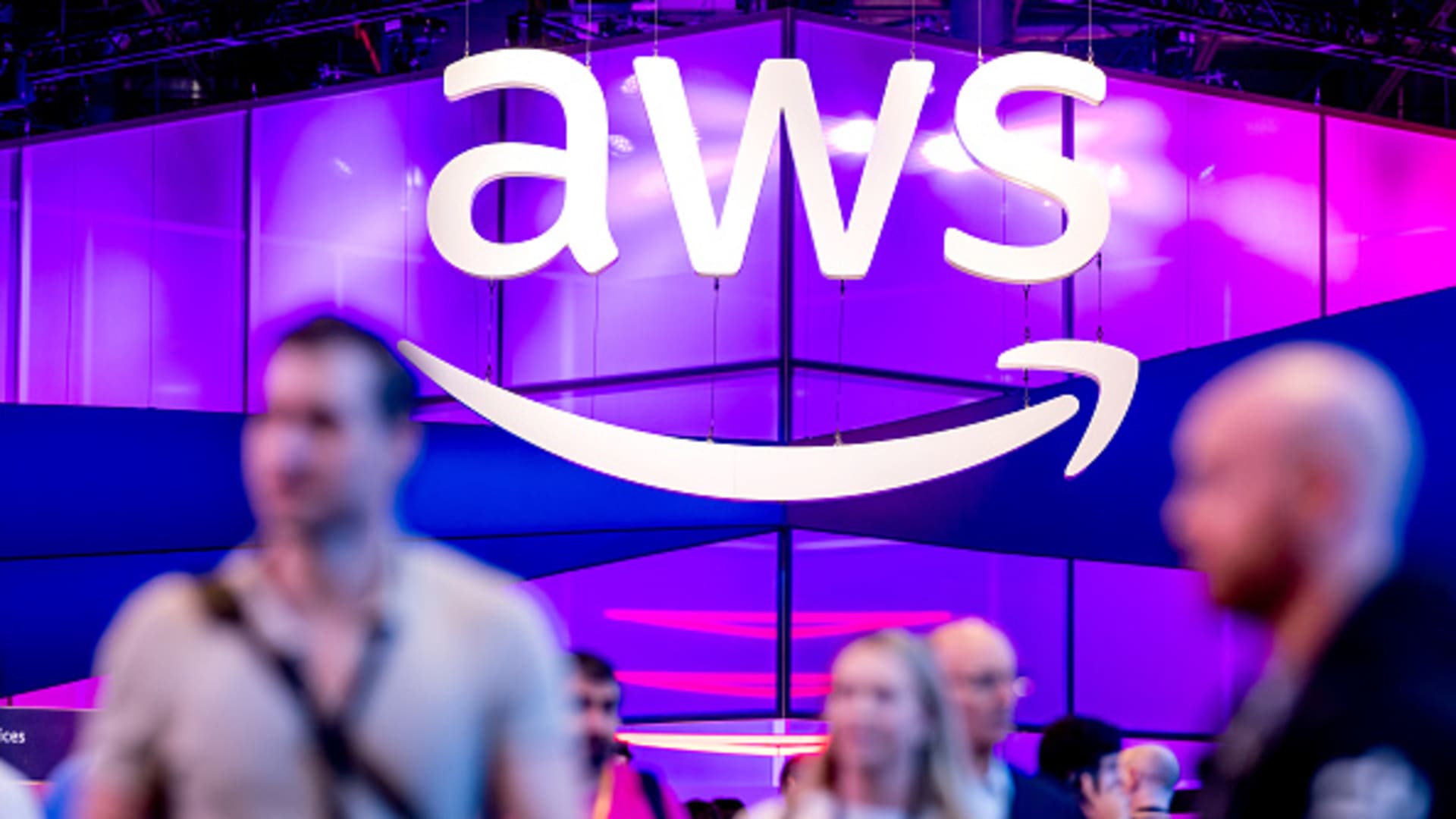 If this happens, Amazon stock might be able to end its ‘horrible slide’ If this happens, Amazon stock might be able to end its ‘horrible slide’