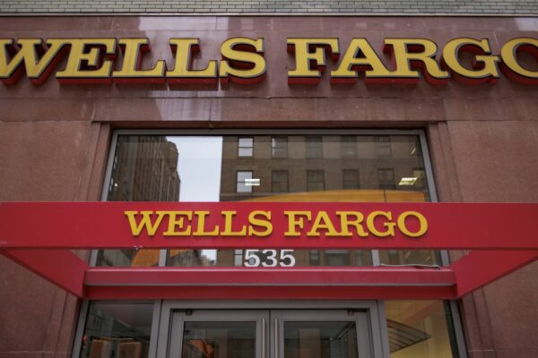 Wells Fargo profit rises on higher interest income