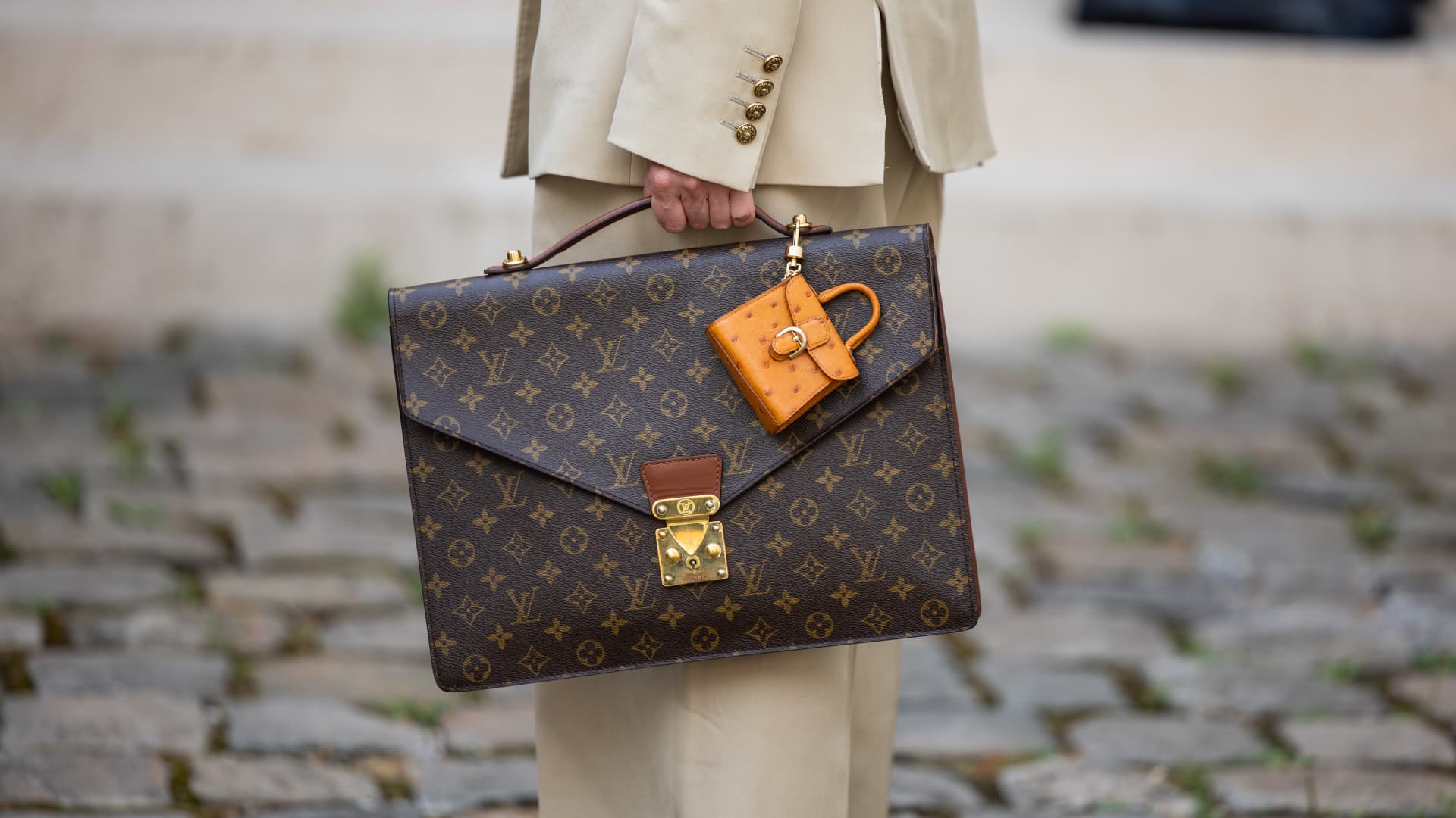 Investing in LVMH, Burberry, Brunello Cucinelli